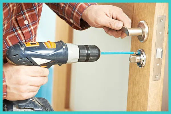 Advanced Locksmith Service Avon, CT 203-278-5050 - 13-new-locks-20installation